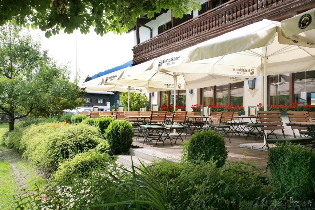 Gasthof Zur Post Maishofen Exterior foto